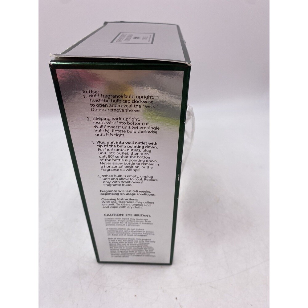 The White Barn Candle Company Perfect Christmas Tree Wallflower Plug In Light Up - Picture 2 of 10
